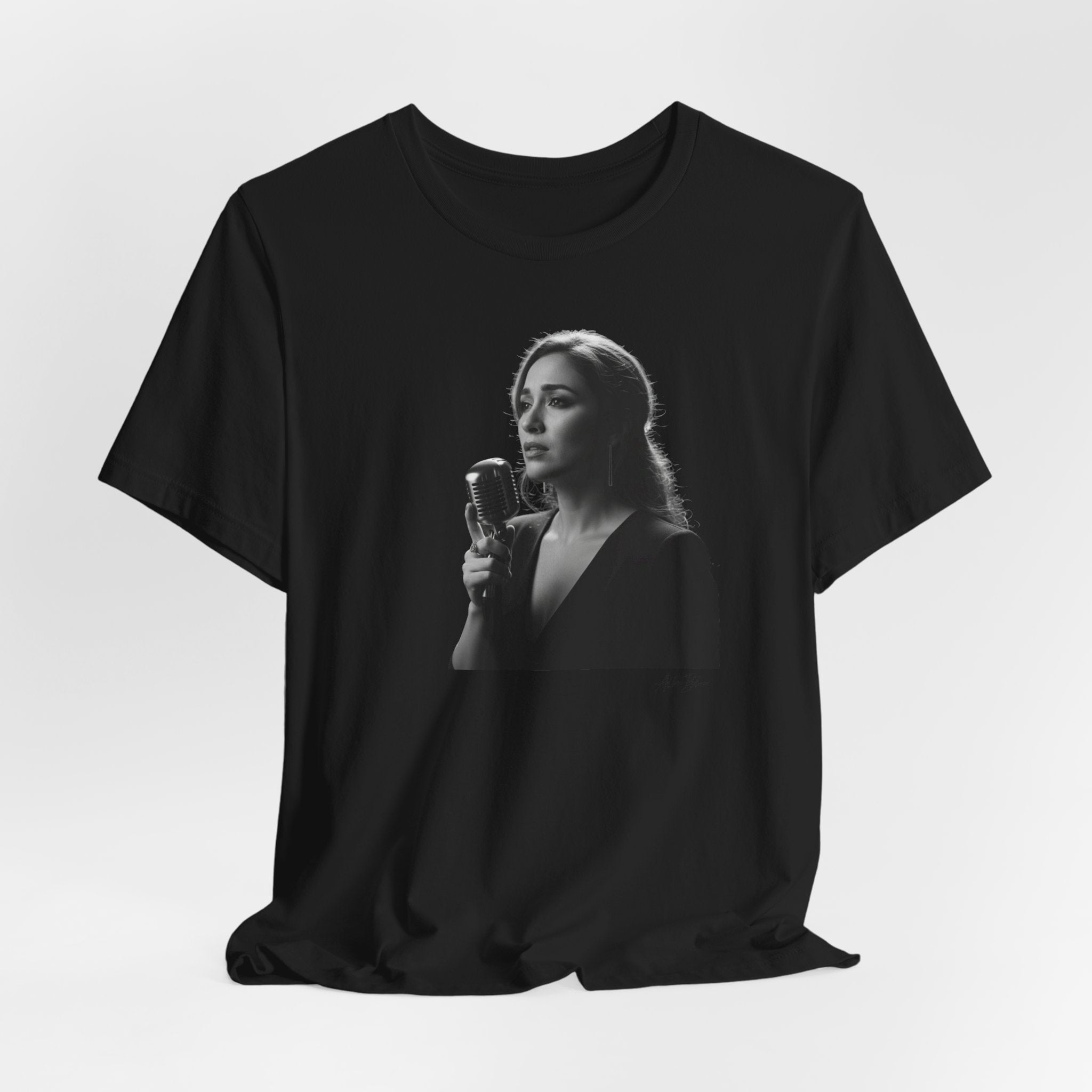 Alba Blue with Vintage Microphone Portrait T‑Shirt - Retro Singer Black & White Photo Tee
