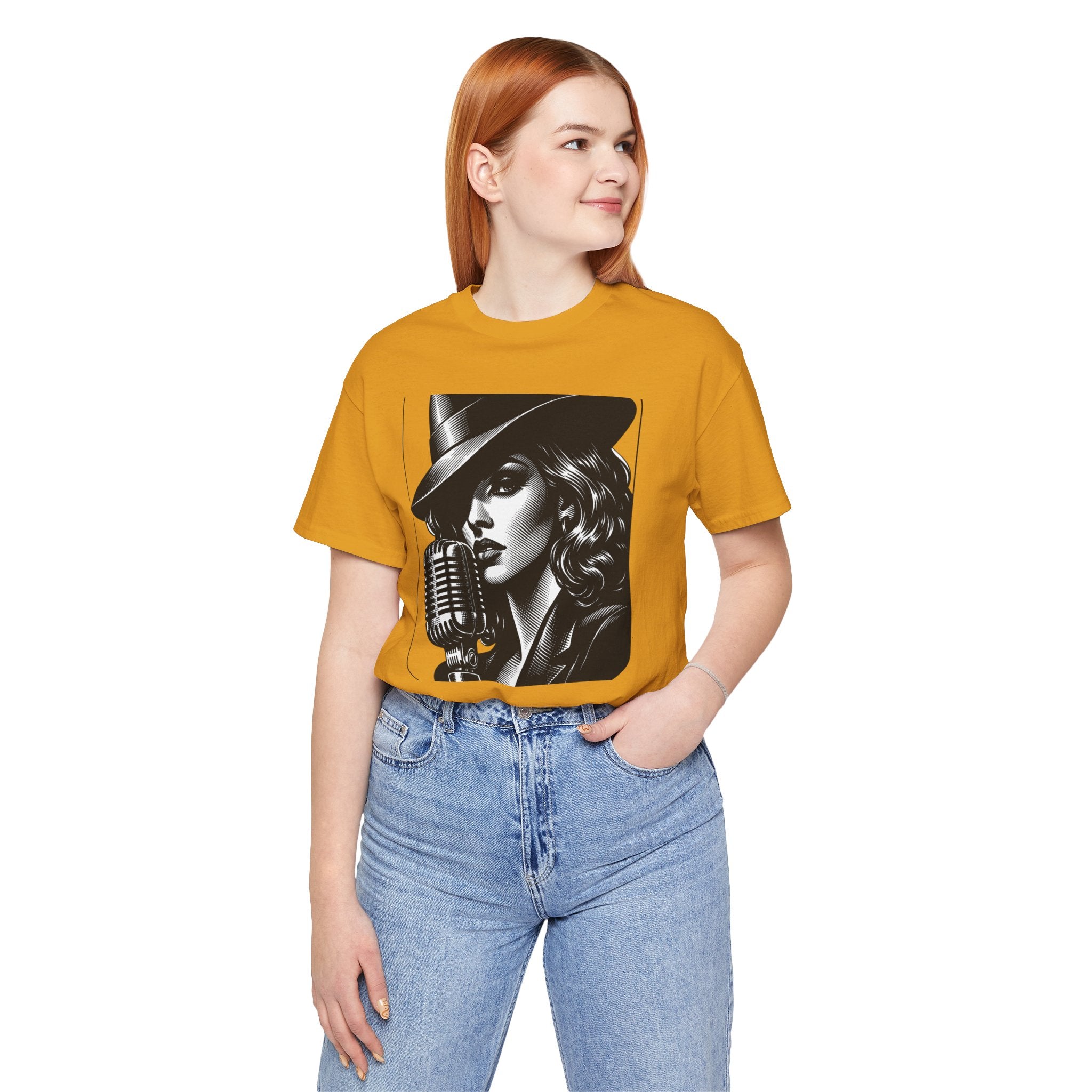 Vintage Jazz Singer T‑Shirt — Retro Microphone Noir Tee