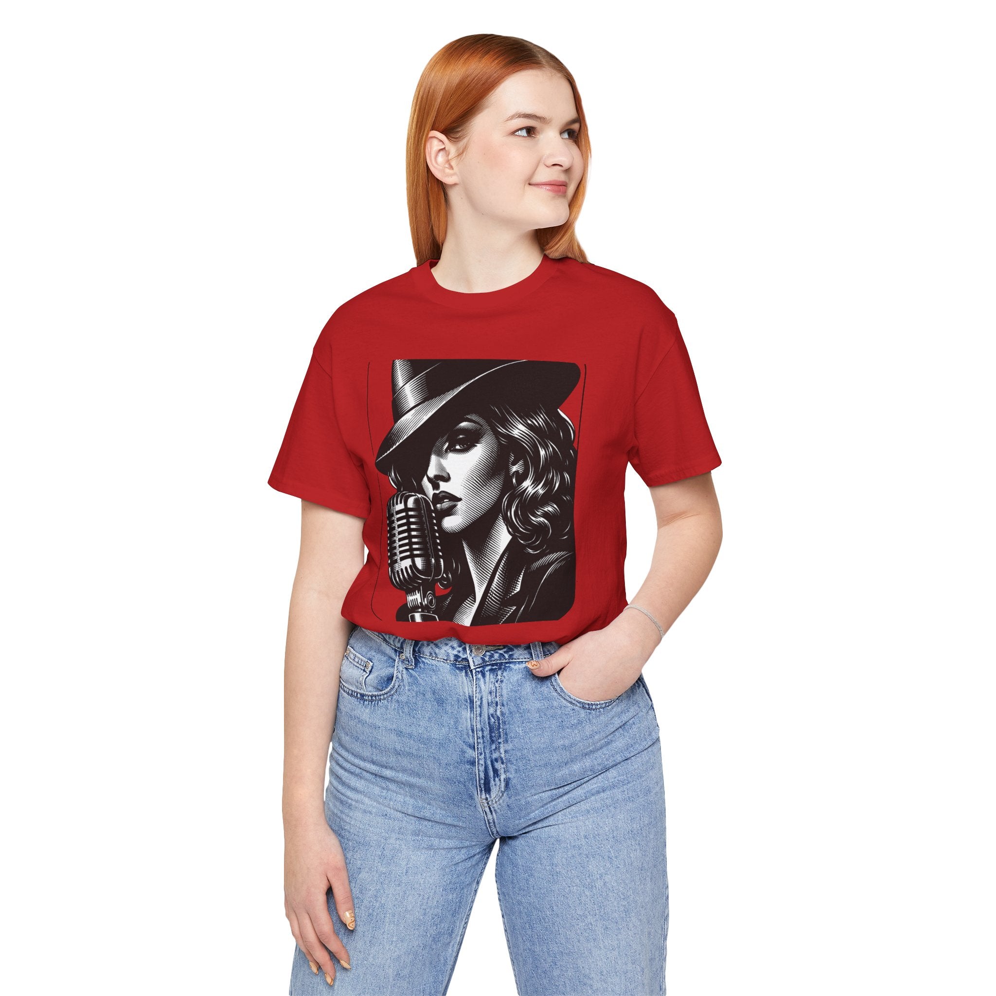 Vintage Jazz Singer T‑Shirt — Retro Microphone Noir Tee