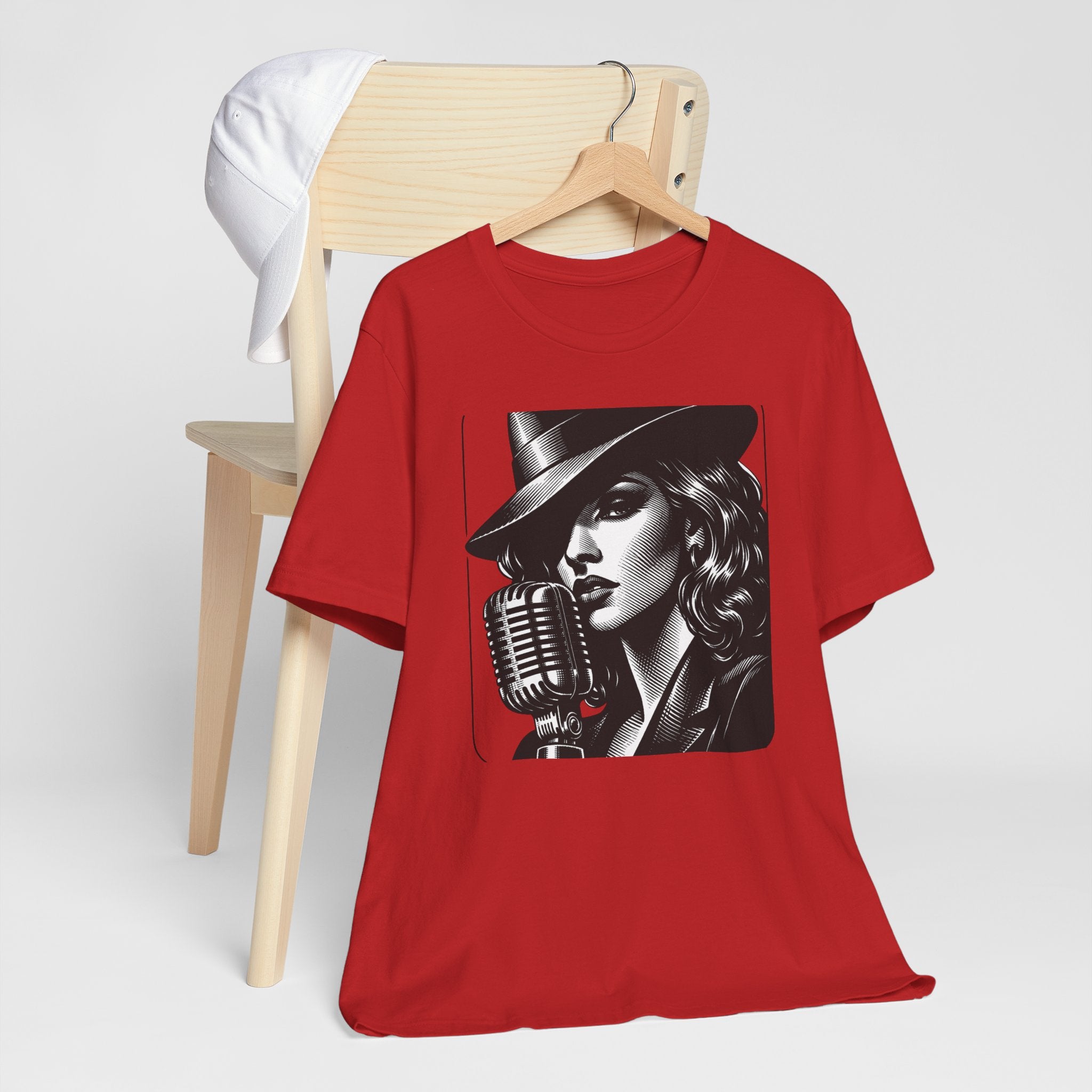 Vintage Jazz Singer T‑Shirt — Retro Microphone Noir Tee