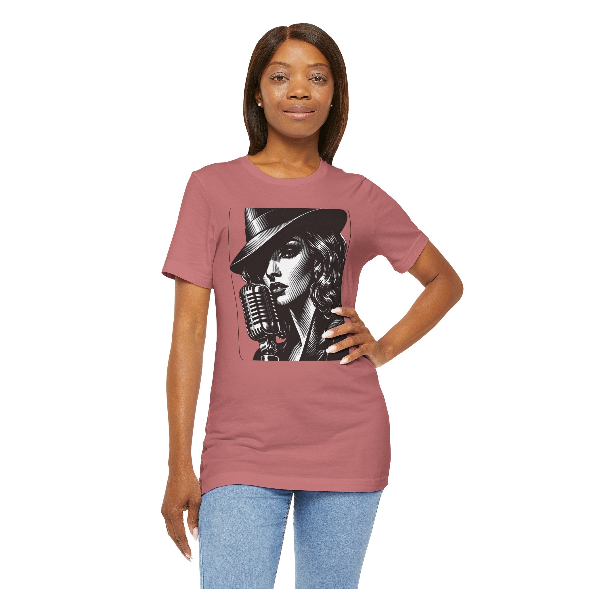 Vintage Jazz Singer T‑Shirt — Retro Microphone Noir Tee