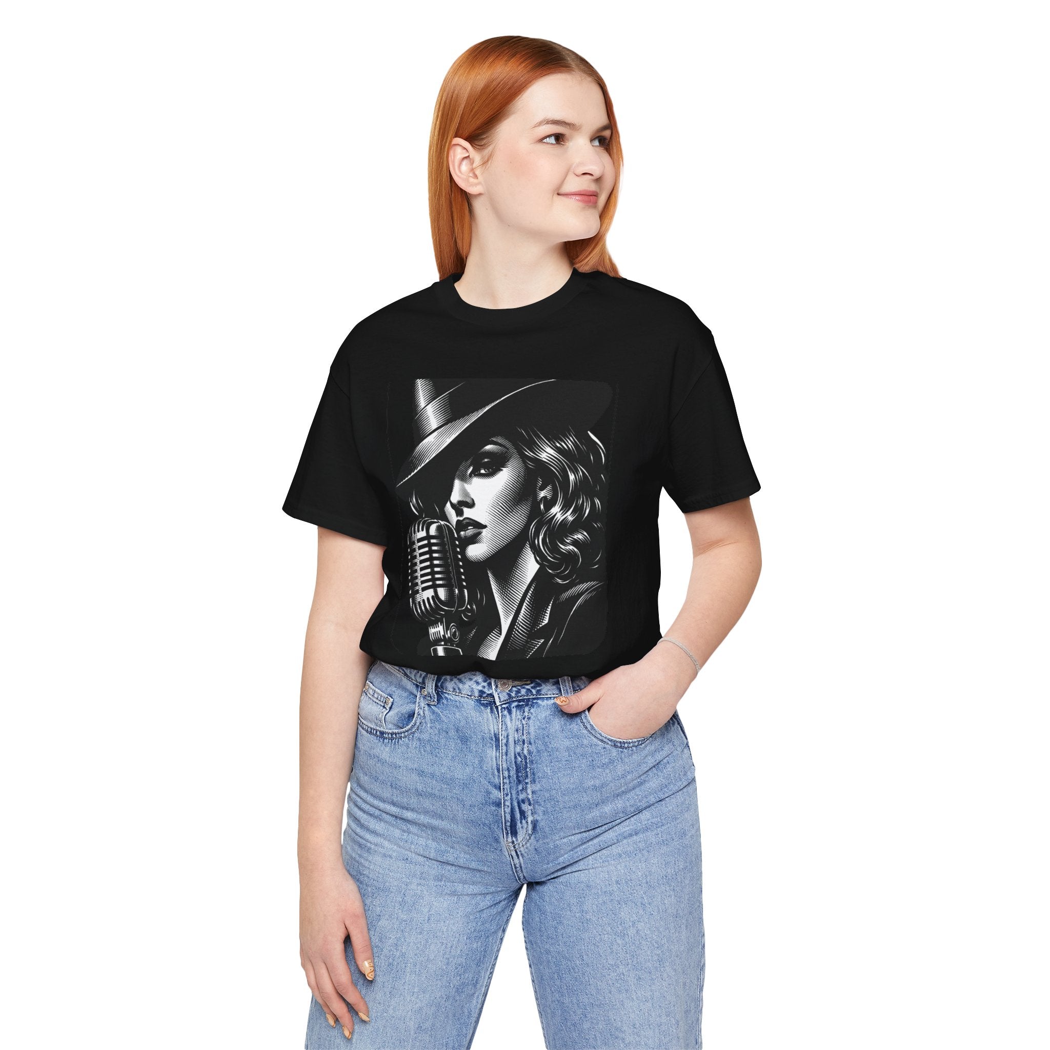 Vintage Jazz Singer T‑Shirt — Retro Microphone Noir Tee