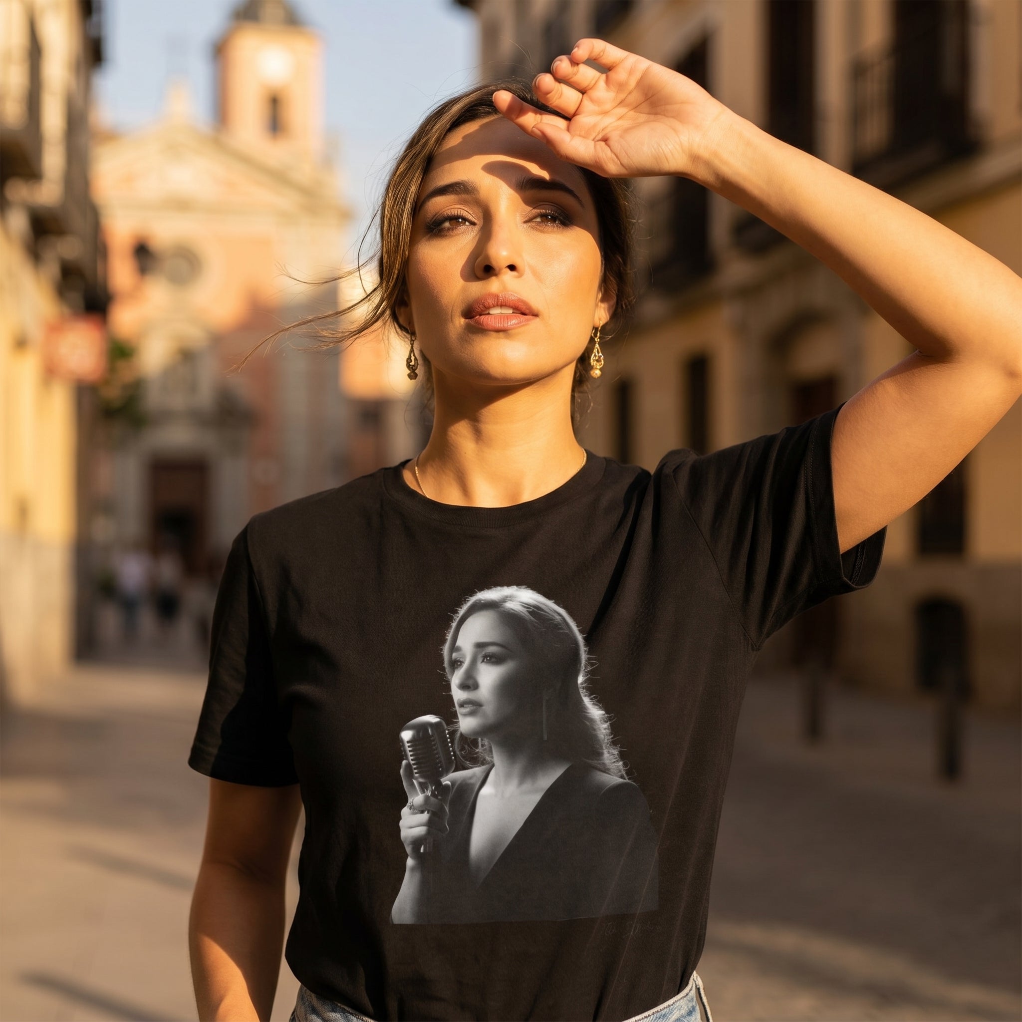 Alba Blue with Vintage Microphone Portrait T‑Shirt - Retro Singer Black & White Photo Tee